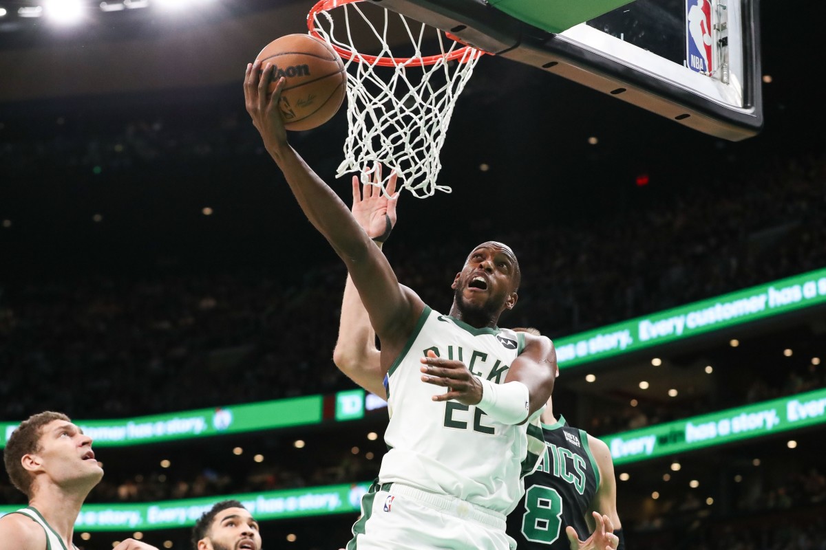  Milwaukee Bucks forward Khris Middleton (22) shoots during the second half against the Boston Celtics